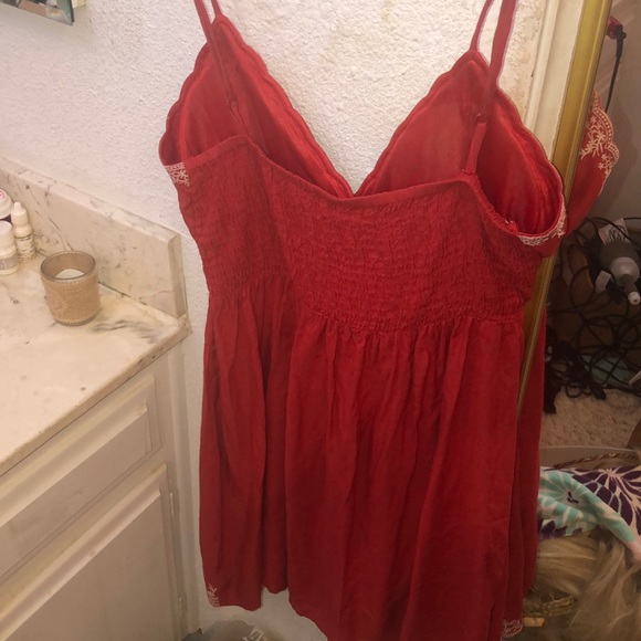Sweet Feminine Little Red Dress size Medium - Picture 3 of 6